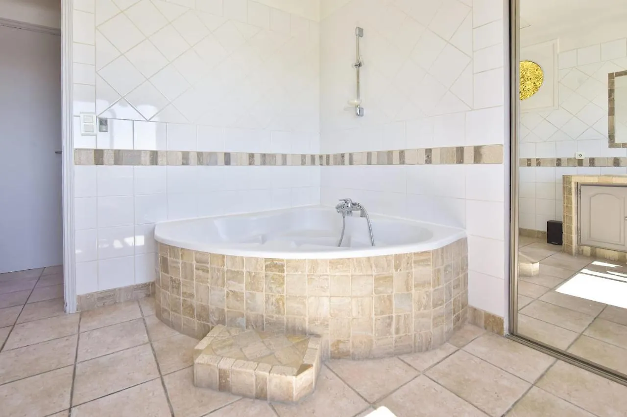 Vila Family House With Swimming Pool & Sea View Antibes