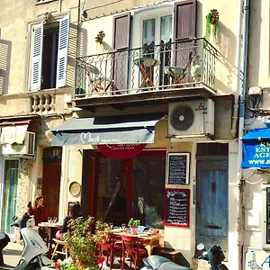 Market Apartment