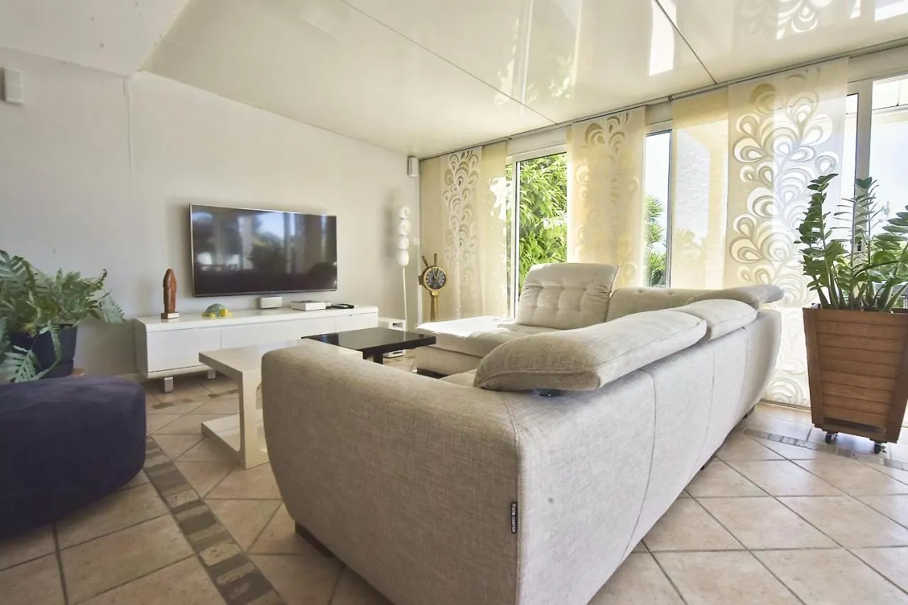 Family House With Swimming Pool & Sea View Villa Antibes