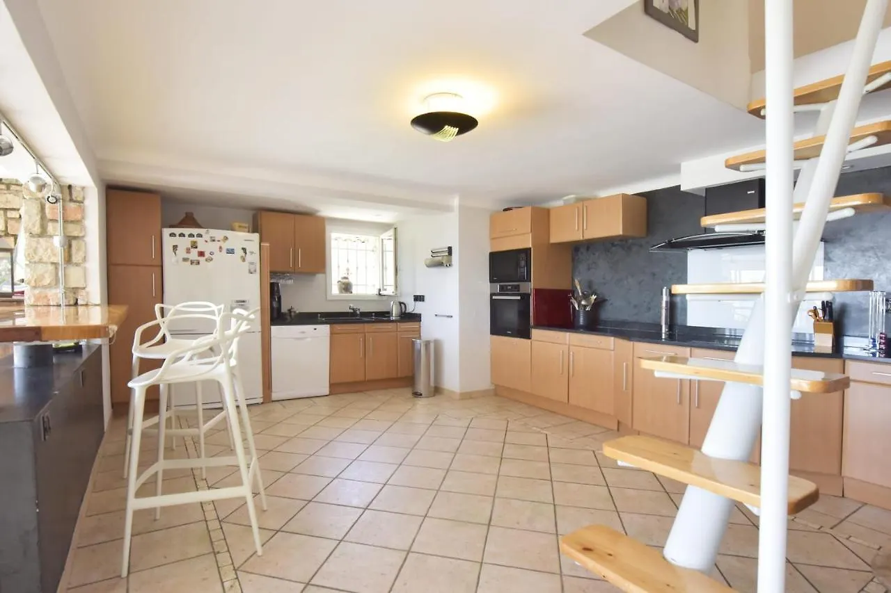 Family House With Swimming Pool & Sea View Villa Antibes